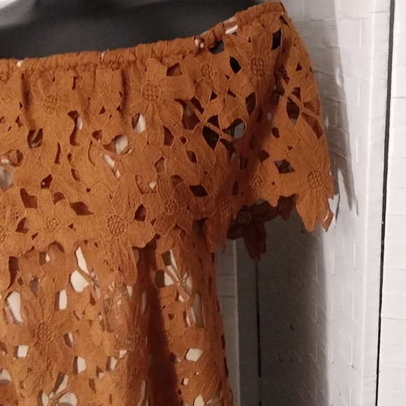 Top - Picture 3 of 5